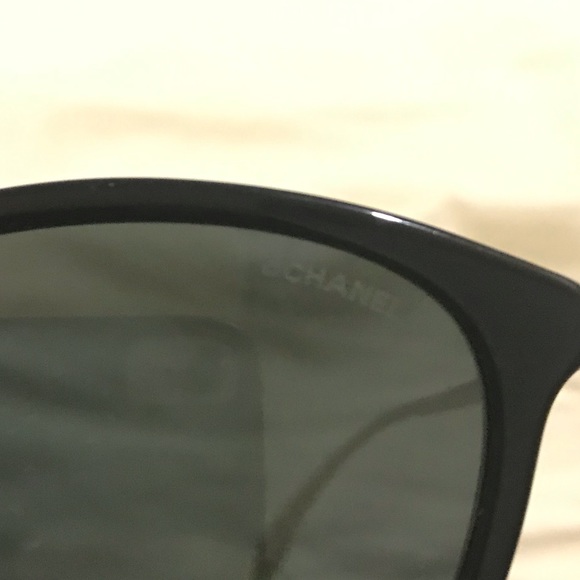 CHANEL: Butterfly Sunglasses REF:5459 C501 - Picture 8 of 9